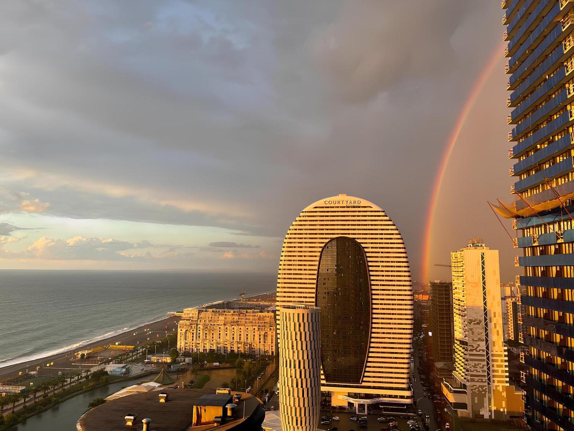 Orbi Panoramic Aparthotel Батуми Экстерьер фото